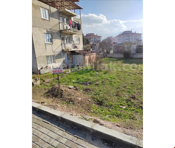Denizli Honaz Kaklık Mah. Köy içi Yolu Lise Altı Satılık Arsa 427 m2 950 Bin TL 